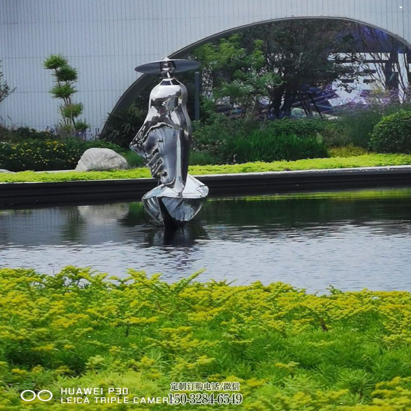 美陈雕塑批发-彩色种类-文化船夫雕塑